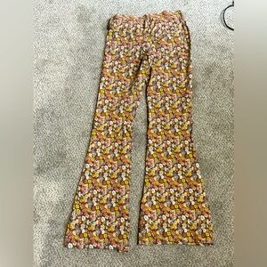 Hollister flare high rise bell bottom pants. Size Medium